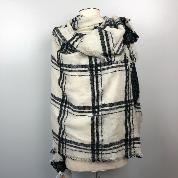 American Eagle Outfitters Black and White Scarf or Wrap - Picture 3 of 6